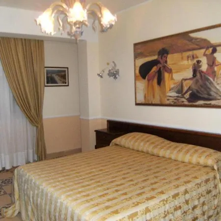 Ξενοδοχείο U' Bais 4*
