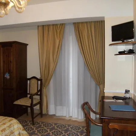 U' Bais Hotel 4*